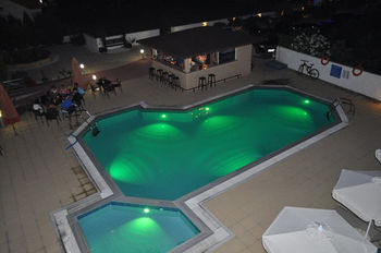 Hotel Sarti Plaza Exterior foto